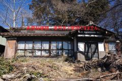 建物は未登記です。　老朽化で使用できません